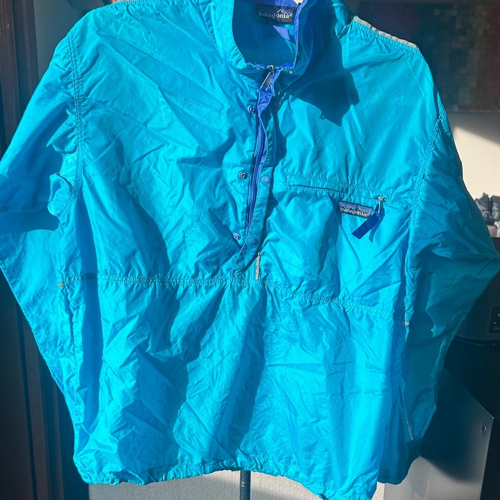 Patagonia Turquoise Nylon Jacket with Zipper